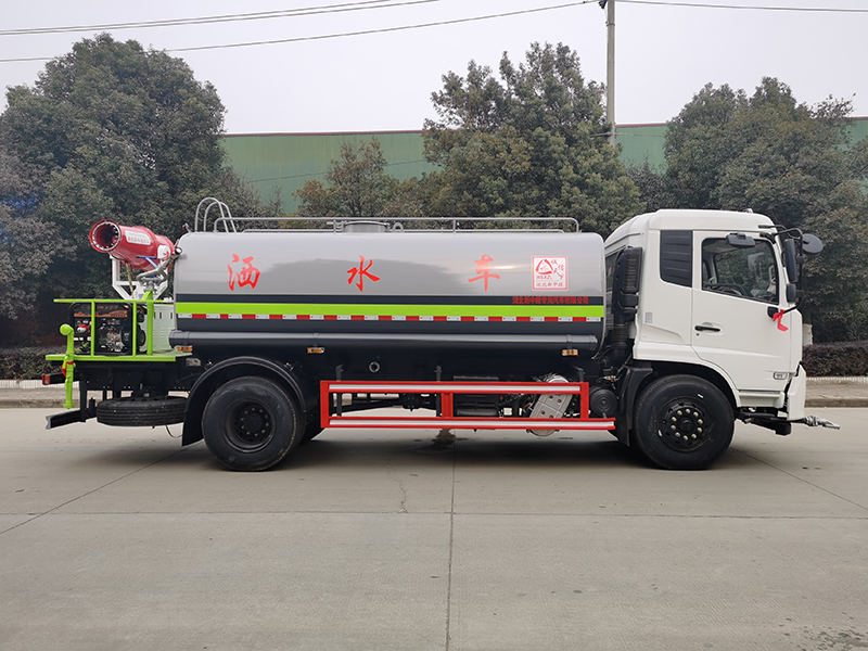 中洁牌XZL5184GSS6型洒水车