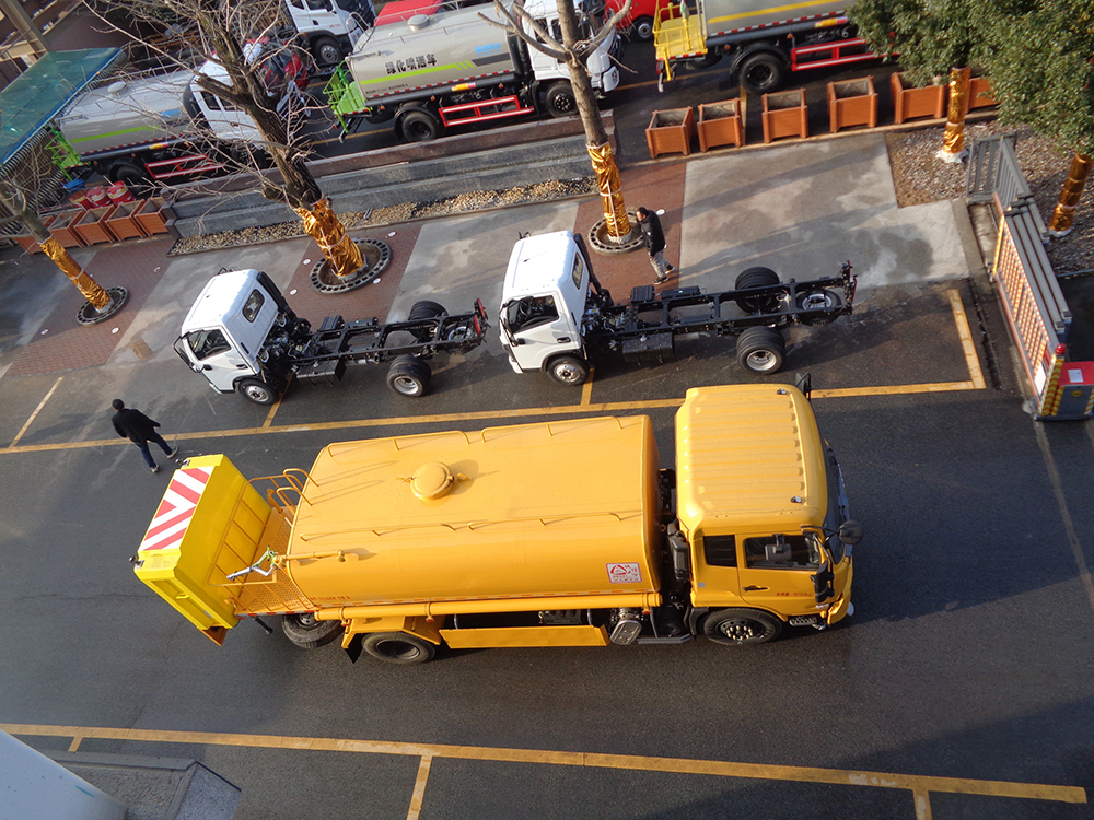 XZL5182GQX6型清洗车