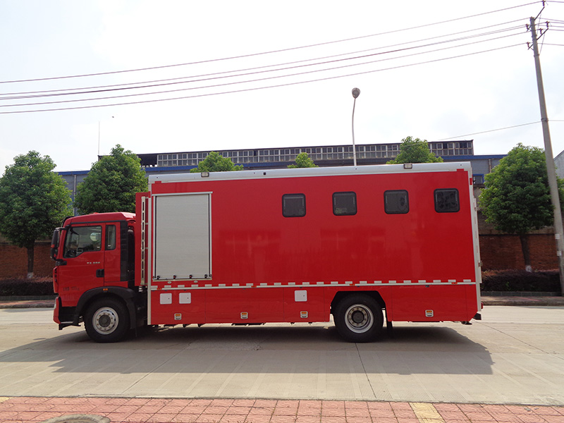 XZL5160XLY6型淋浴车