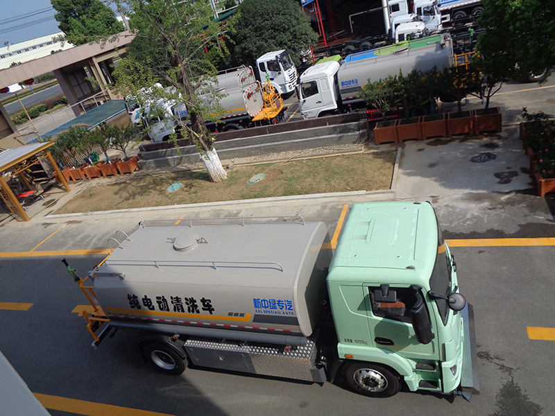 XZL5183GQXBEV型纯电动清洗车