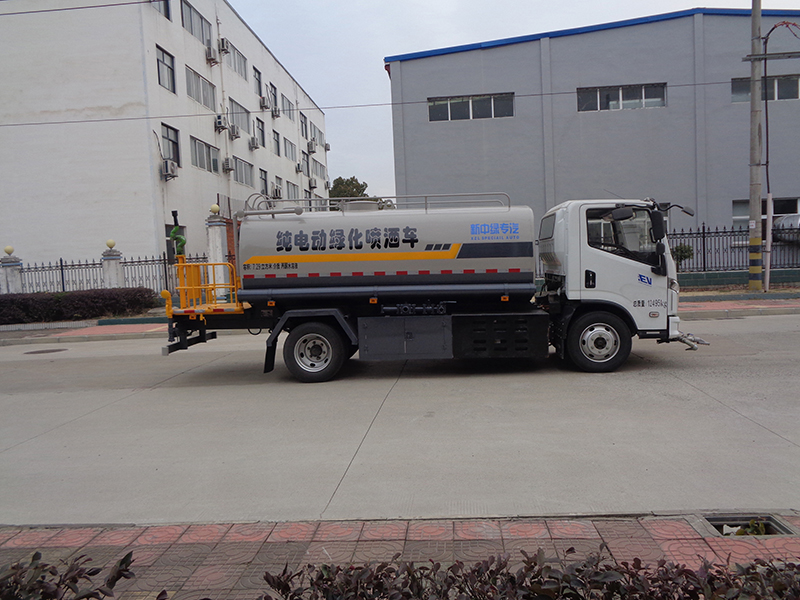 XZL5125GPSBEV型纯电动绿化喷洒车