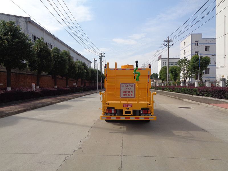 XZL5046GPS6型绿化喷洒车